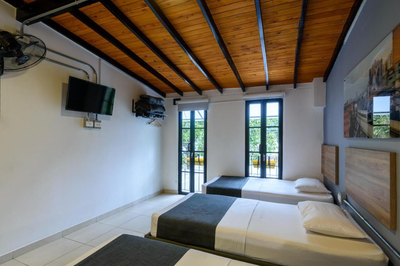 Med La Palma Hotel Меделин Екстериор снимка
