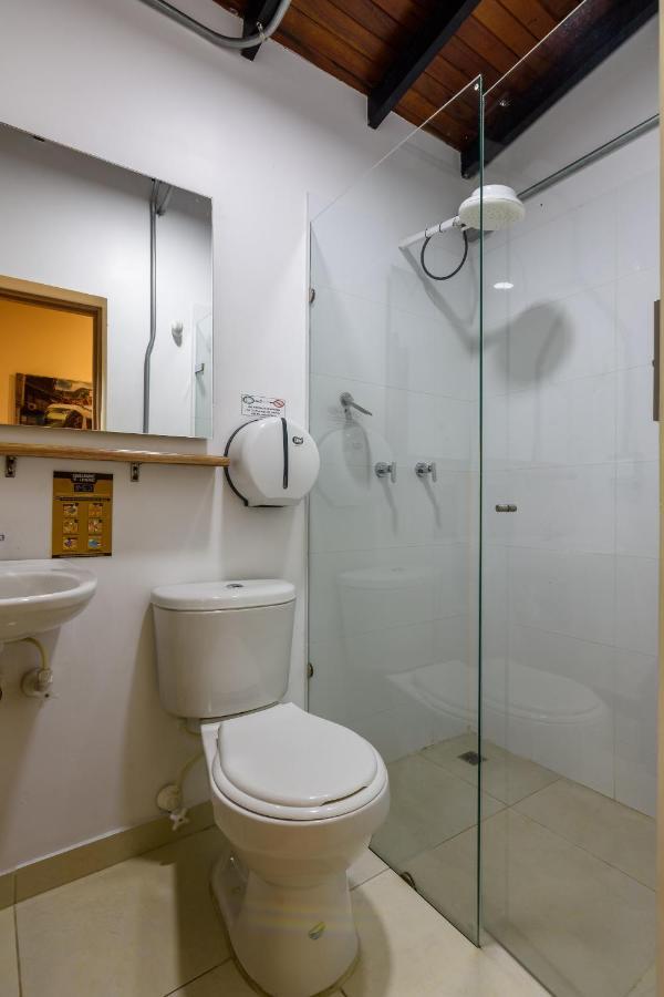 Med La Palma Hotel Меделин Екстериор снимка